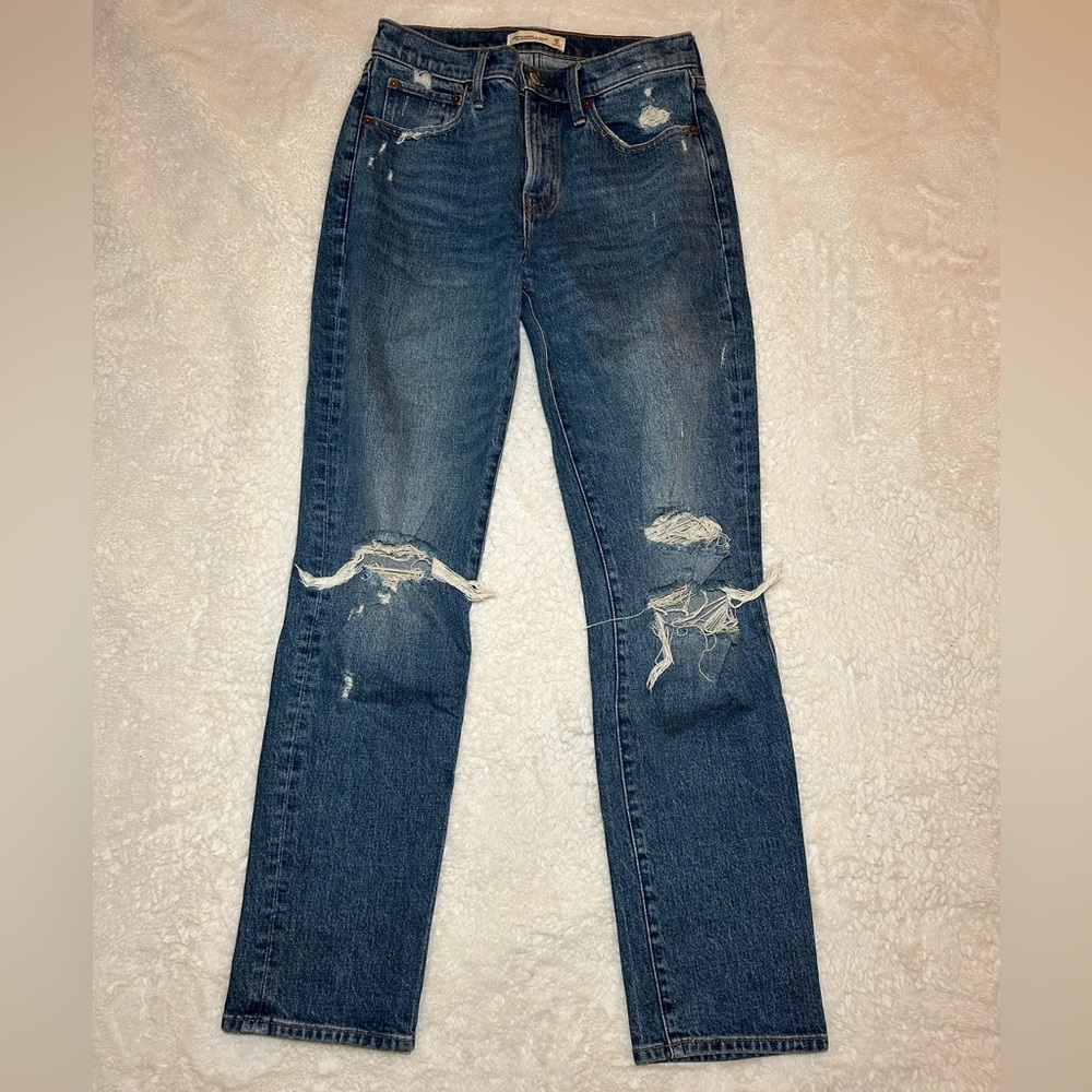 Abercrombie Jeans- Mid Rise Boyfriend. Ripped. Size 25R